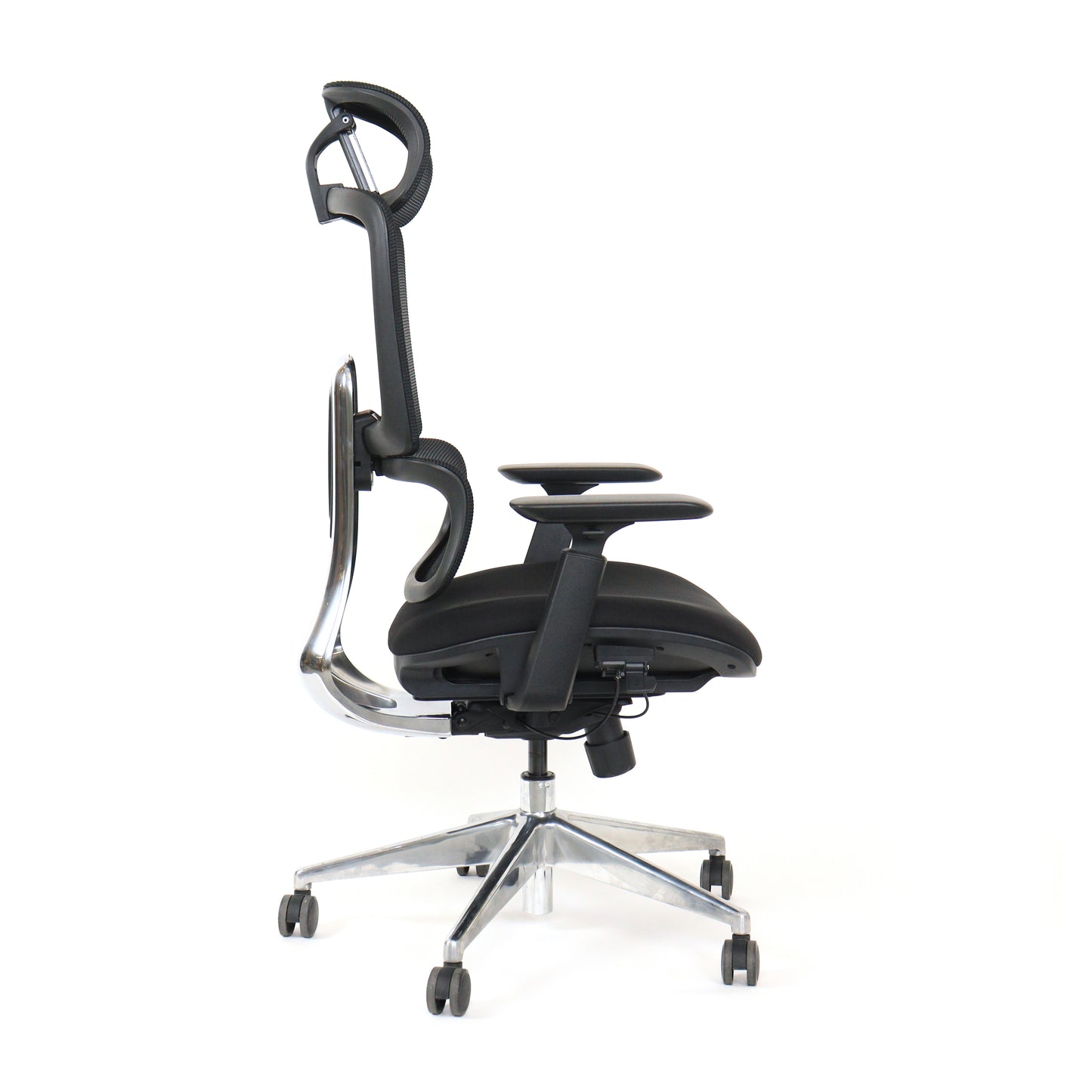 Black office chair Triton side view shiny metal support